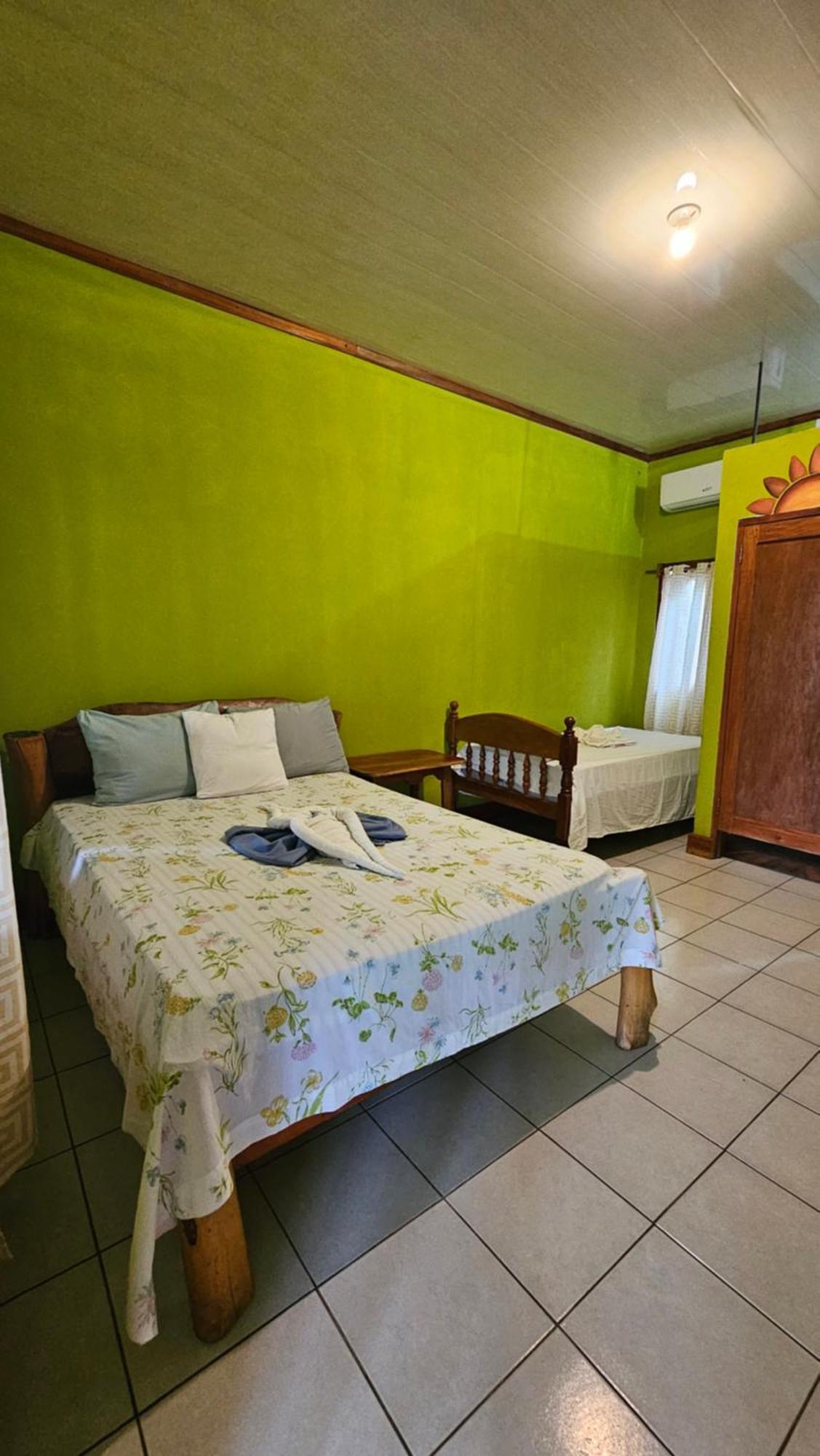 Hotel Restaurante Los Cocos Santa Cruz Exterior photo